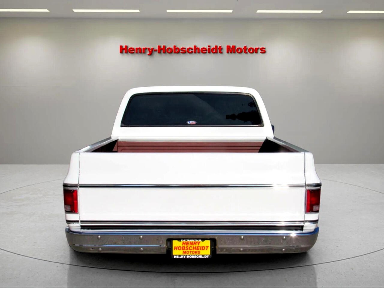 Chevrolet-C-10-1974-Classic-Car-3