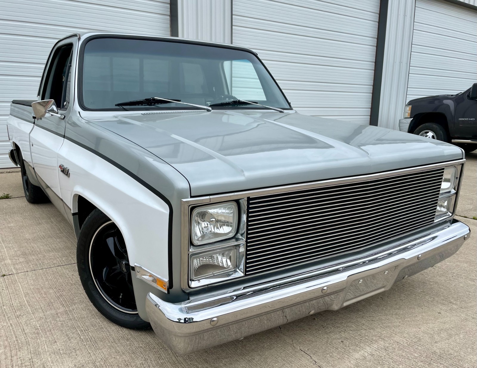 Chevrolet-C-10-1981-Standard-Cab-Pickup-4