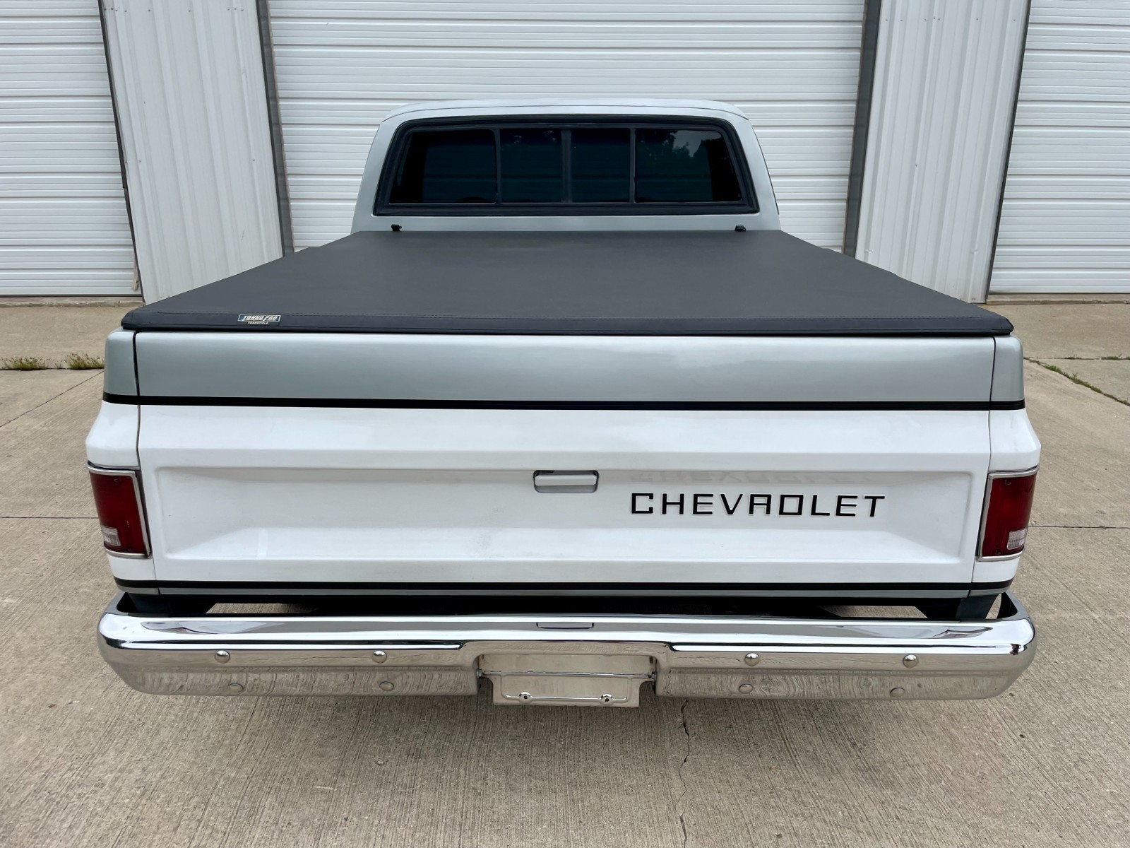 Chevrolet-C-10-1981-Standard-Cab-Pickup-8