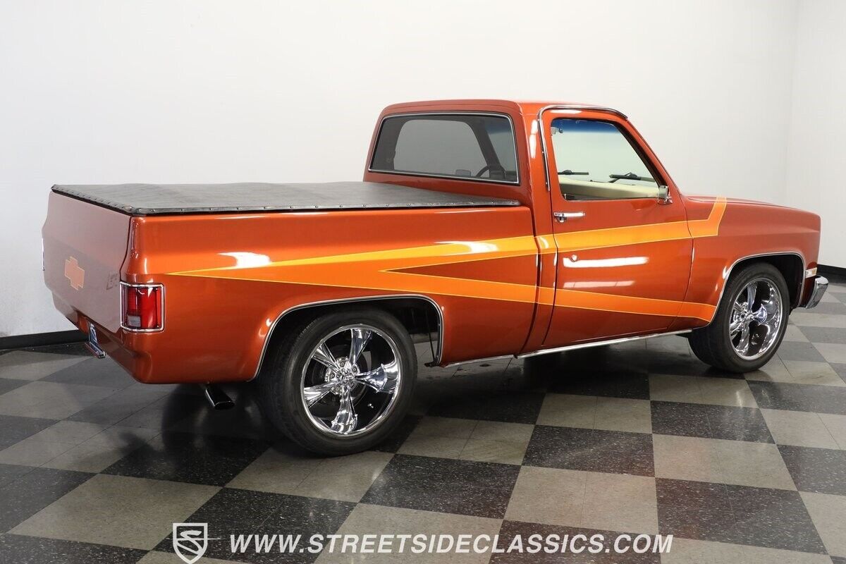 Chevrolet-C-10-1985-Pickup-Truck-11