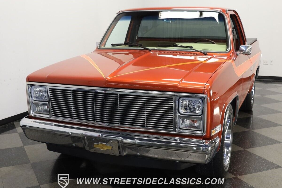 Chevrolet-C-10-1985-Pickup-Truck-16