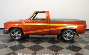 Chevrolet-C-10-1985-Pickup-Truck-2