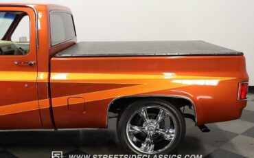 Chevrolet-C-10-1985-Pickup-Truck-23