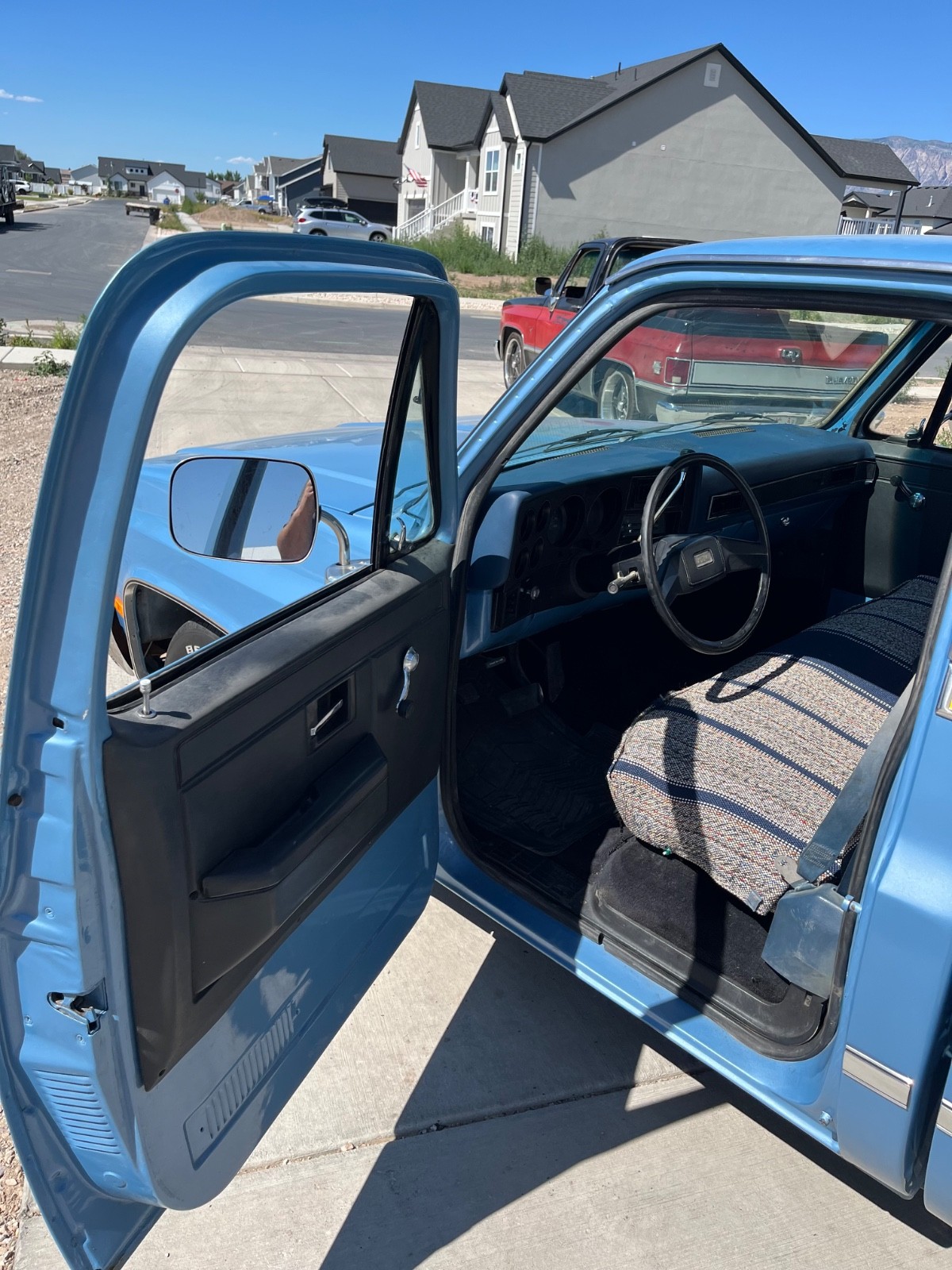 Chevrolet-C-10-1985-Standard-Cab-Pickup-15