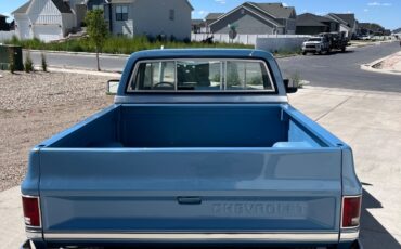 Chevrolet-C-10-1985-Standard-Cab-Pickup-17