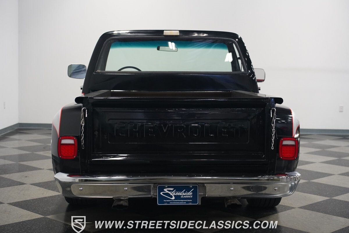 Chevrolet-C-10-1986-Pickup-Truck-12