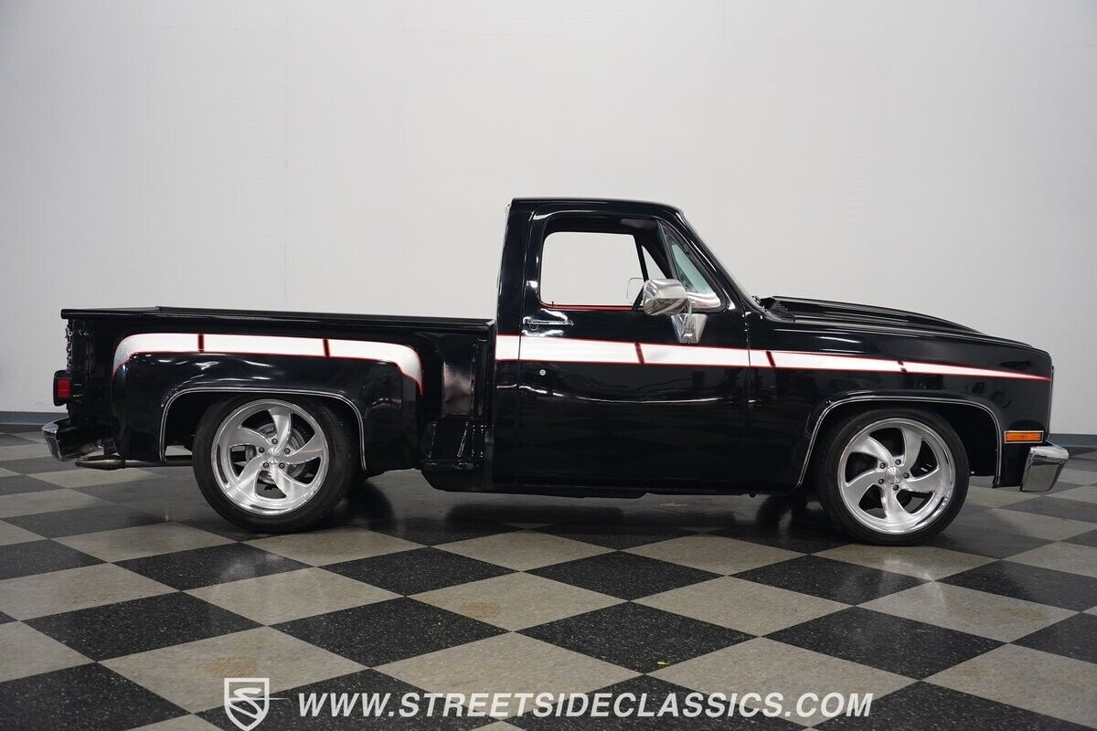 Chevrolet-C-10-1986-Pickup-Truck-16
