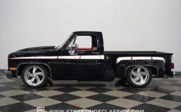 Chevrolet-C-10-1986-Pickup-Truck-2