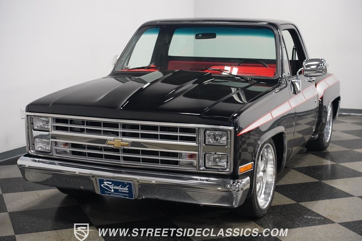Chevrolet-C-10-1986-Pickup-Truck-21
