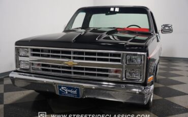 Chevrolet-C-10-1986-Pickup-Truck-22