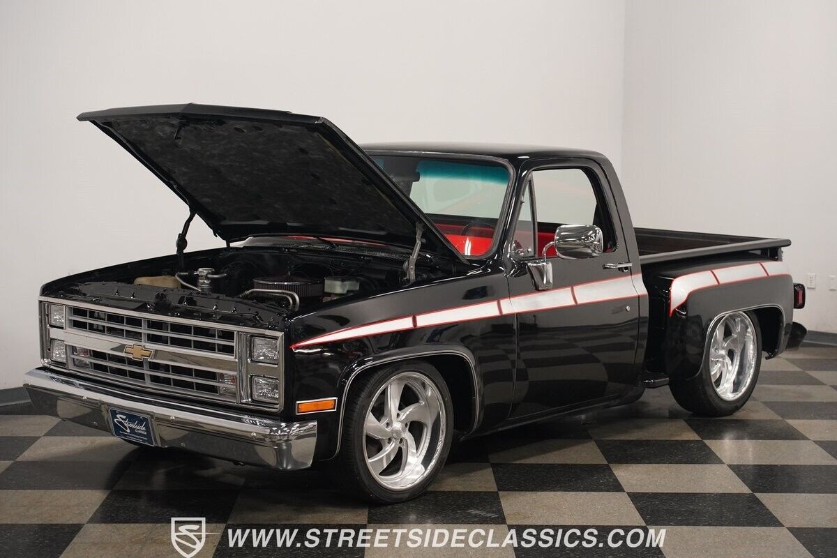 Chevrolet-C-10-1986-Pickup-Truck-35