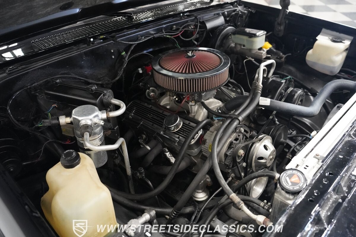 Chevrolet-C-10-1986-Pickup-Truck-36