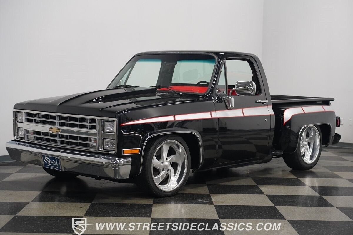 Chevrolet-C-10-1986-Pickup-Truck-6
