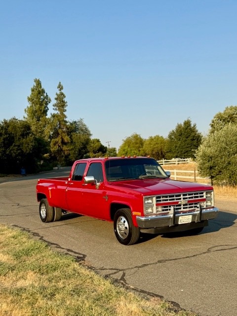 Chevrolet C-10 1988 Standard Cab Pickup