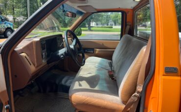 Chevrolet-C-10-1991-Standard-Cab-Pickup-25