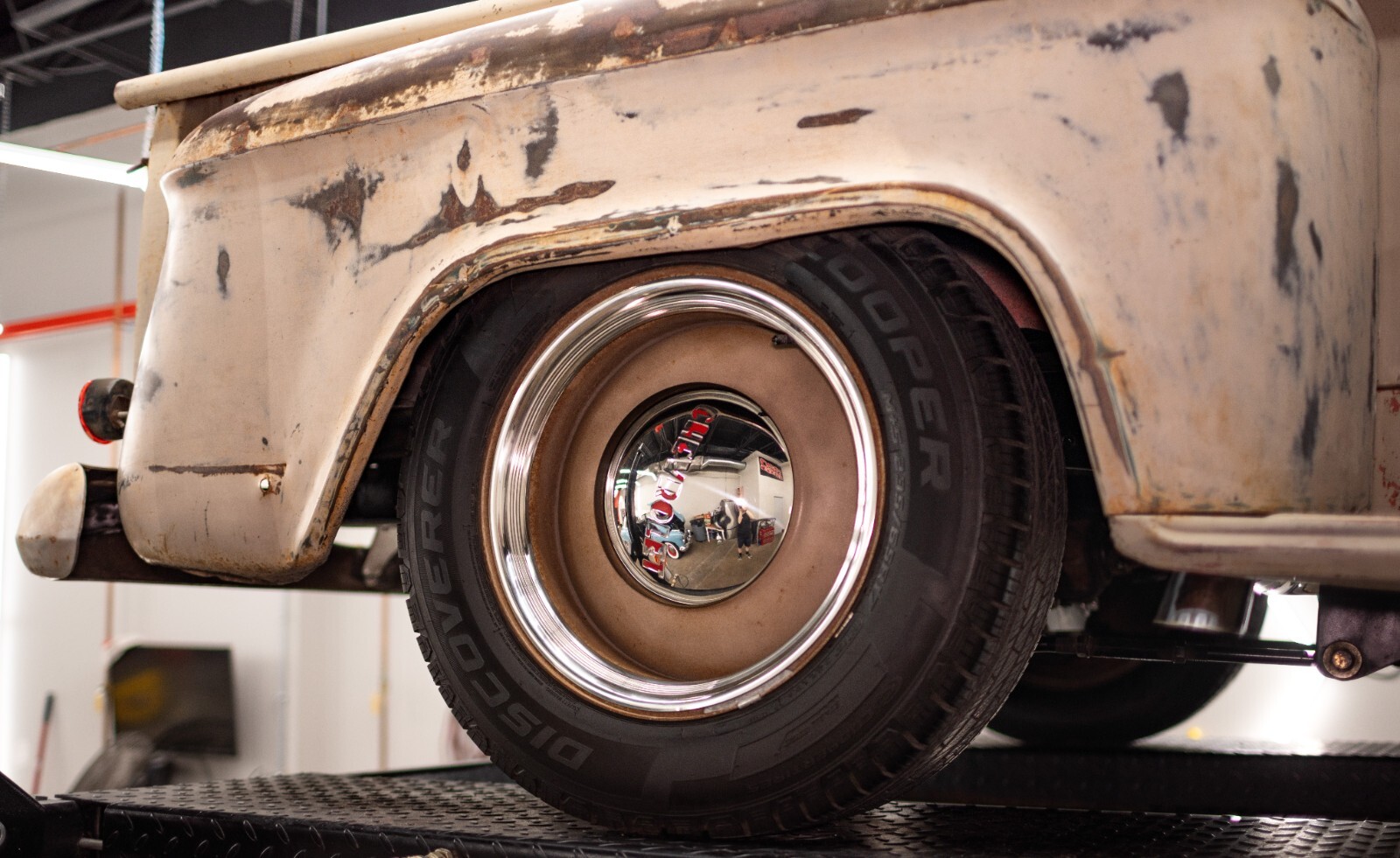 Chevrolet-C-20-1965-Crew-Cab-Pickup-13