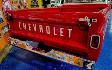 Chevrolet-C10-1962-Bright-Red-BlackGray-13