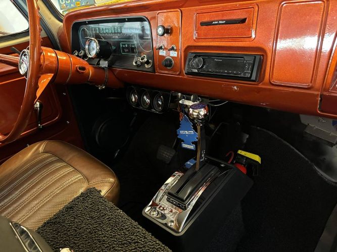 Chevrolet-C10-1964-18