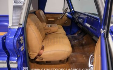 Chevrolet-C10-1966-Gravity-Blue-Pearl-Tan-13