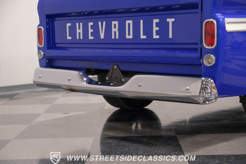 Chevrolet-C10-1966-Gravity-Blue-Pearl-Tan-21