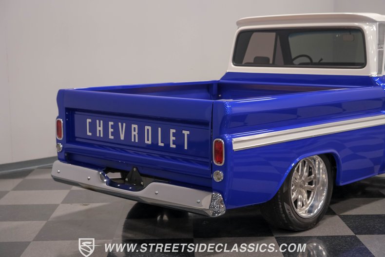 Chevrolet-C10-1966-Gravity-Blue-Pearl-Tan-23