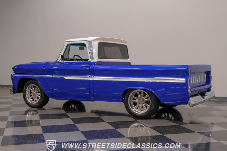 Chevrolet-C10-1966-Gravity-Blue-Pearl-Tan-3