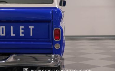 Chevrolet-C10-1966-Gravity-Blue-Pearl-Tan-33