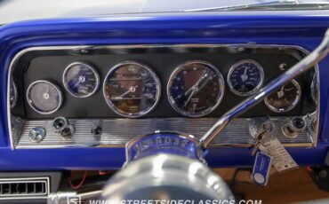 Chevrolet-C10-1966-Gravity-Blue-Pearl-Tan-43
