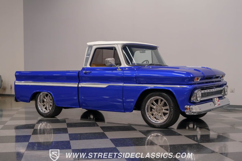 Chevrolet-C10-1966-Gravity-Blue-Pearl-Tan-5