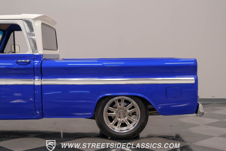 Chevrolet-C10-1966-Gravity-Blue-Pearl-Tan-7