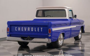 Chevrolet-C10-1966-Gravity-Blue-Pearl-Tan-8