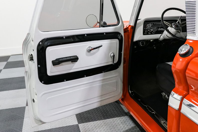 Chevrolet-C10-1966-Orange-Black-ampamp-White-Ho-14