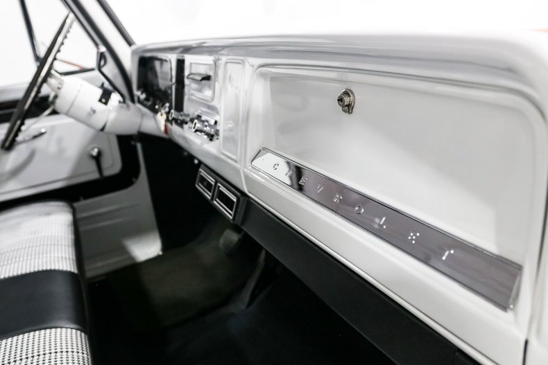 Chevrolet-C10-1966-Orange-Black-ampamp-White-Ho-3