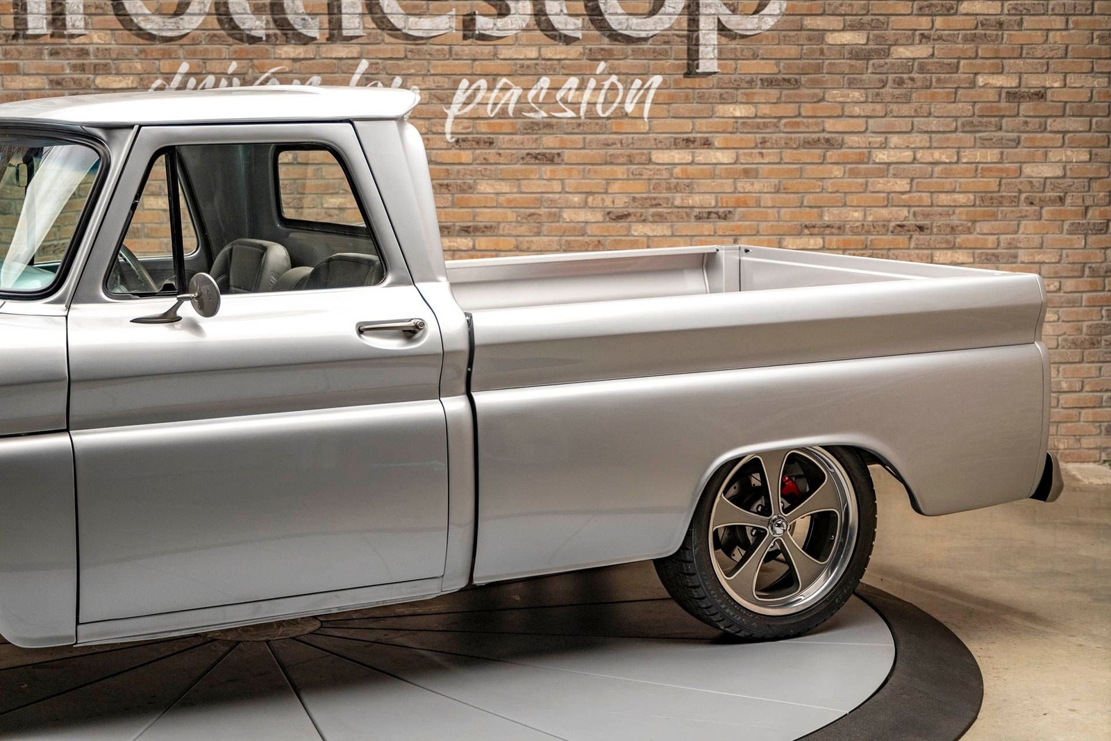 Chevrolet-C10-1966-Pickup-Truck-9