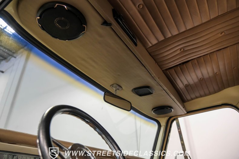 Chevrolet-C10-1966-Tan-Tan-41
