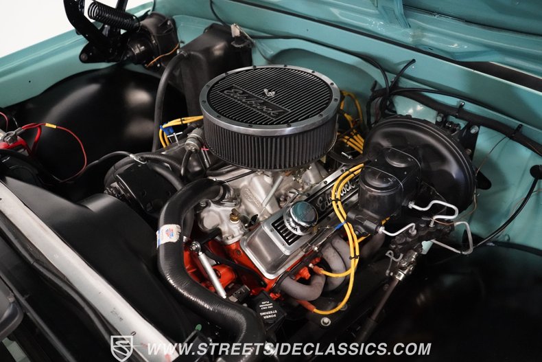 Chevrolet-C10-1967-Mint-Green-White-31