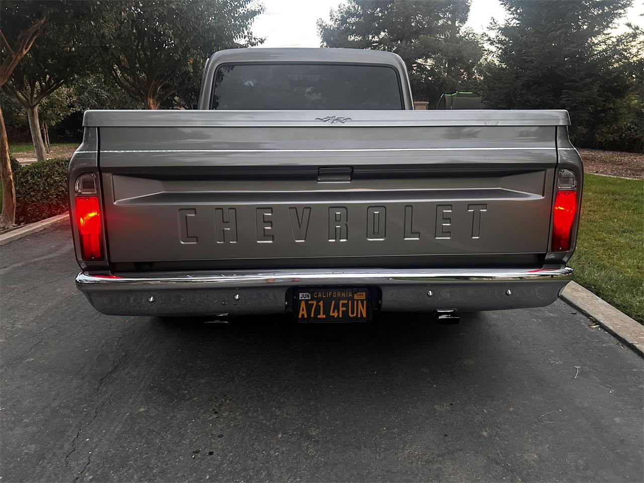 Chevrolet-C10-1971-Gray-Gray-4