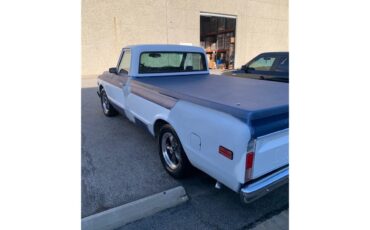 Chevrolet-C10-1972-Blue-and-white-Gray-2
