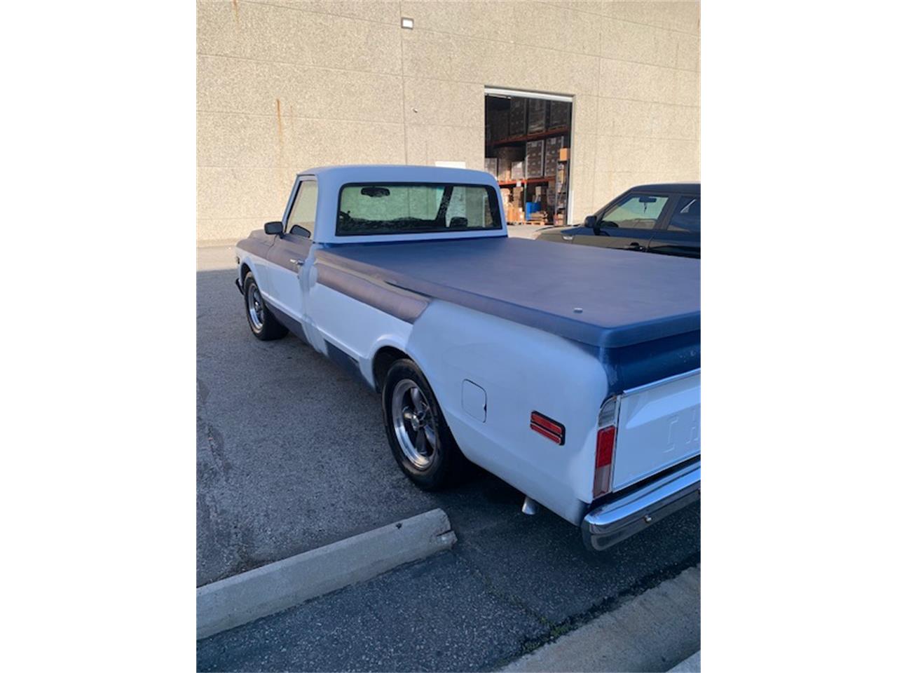 Chevrolet-C10-1972-Blue-and-white-Gray-2