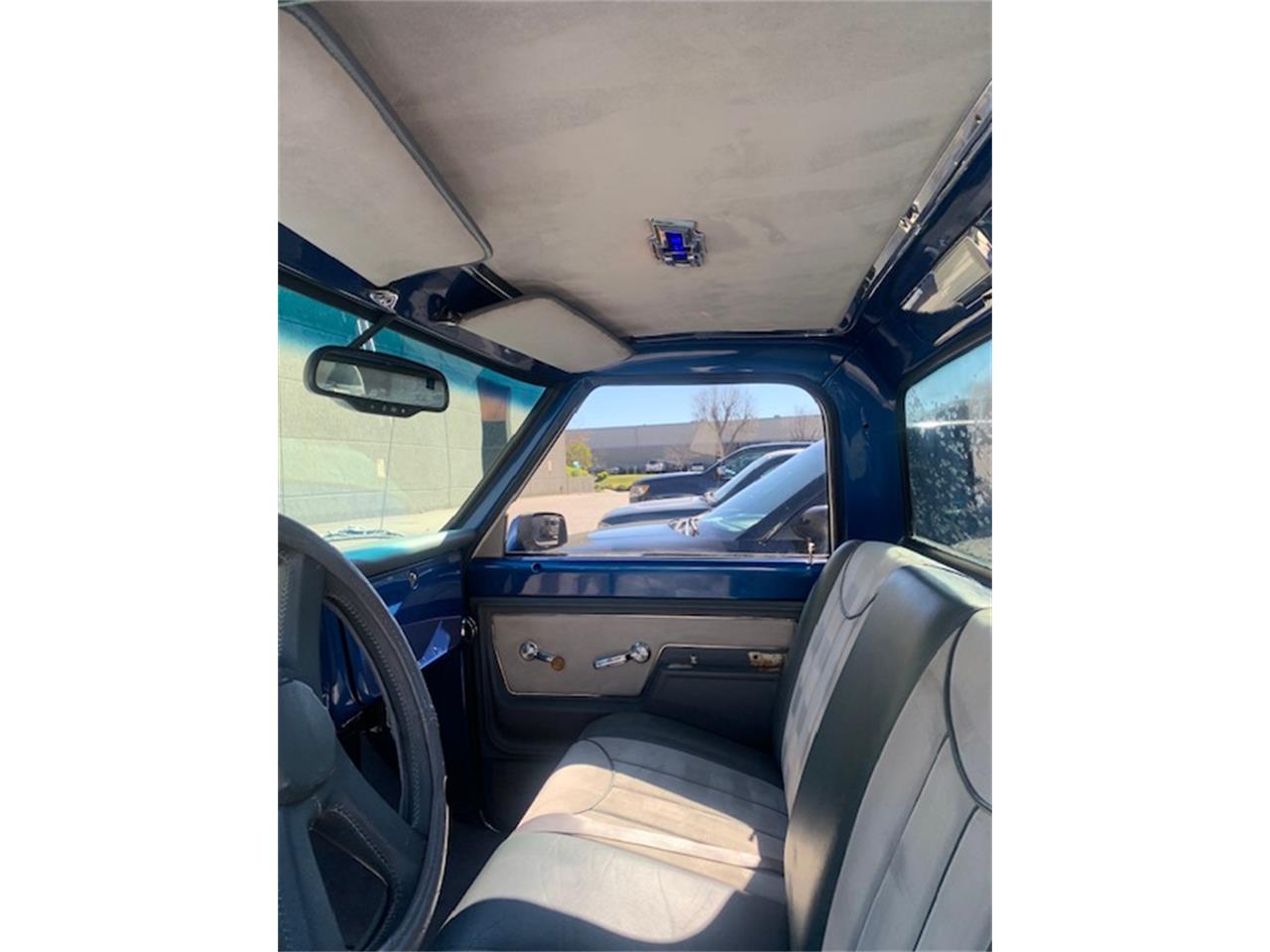 Chevrolet-C10-1972-Blue-and-white-Gray-6