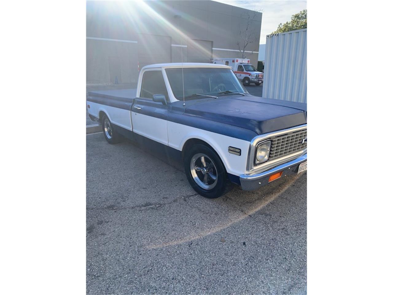 Chevrolet-C10-1972-Blue-and-white-Gray
