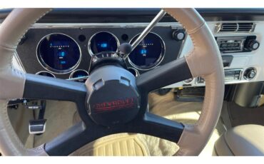Chevrolet-C10-1972-Bright-White-Tan-Leather