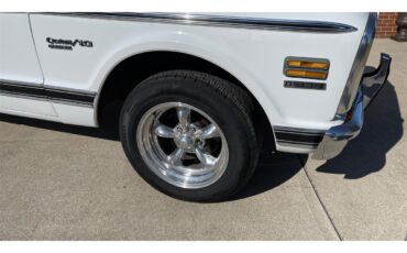 Chevrolet-C10-1972-Bright-White-Tan-Leather-7