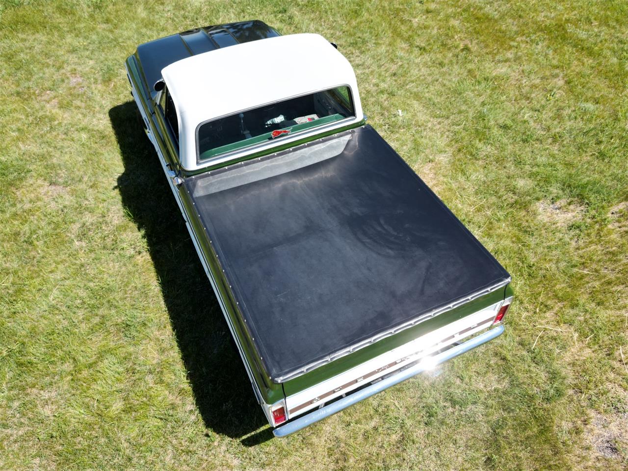 Chevrolet-C10-1972-Green-amp-White-Green-12
