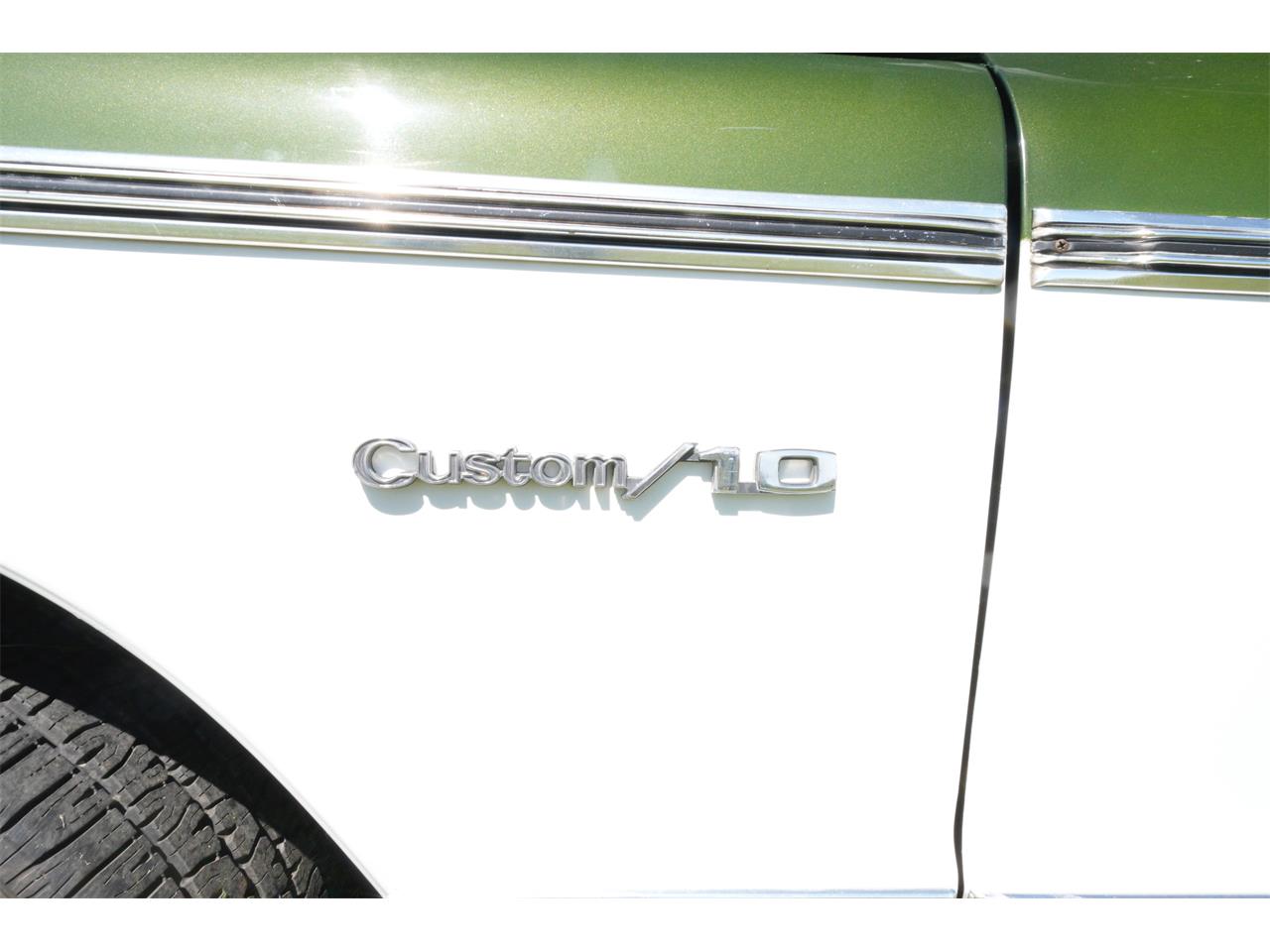 Chevrolet-C10-1972-Green-amp-White-Green-4