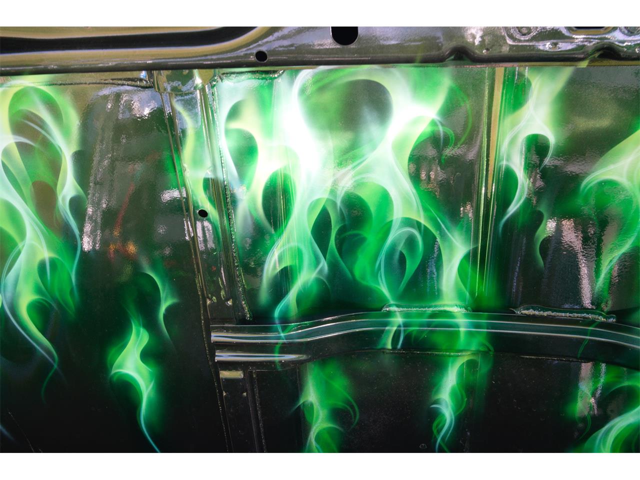 Chevrolet-C10-1972-Green-amp-White-Green-6