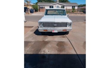 Chevrolet-C10-1972-White-BlueWhite-1