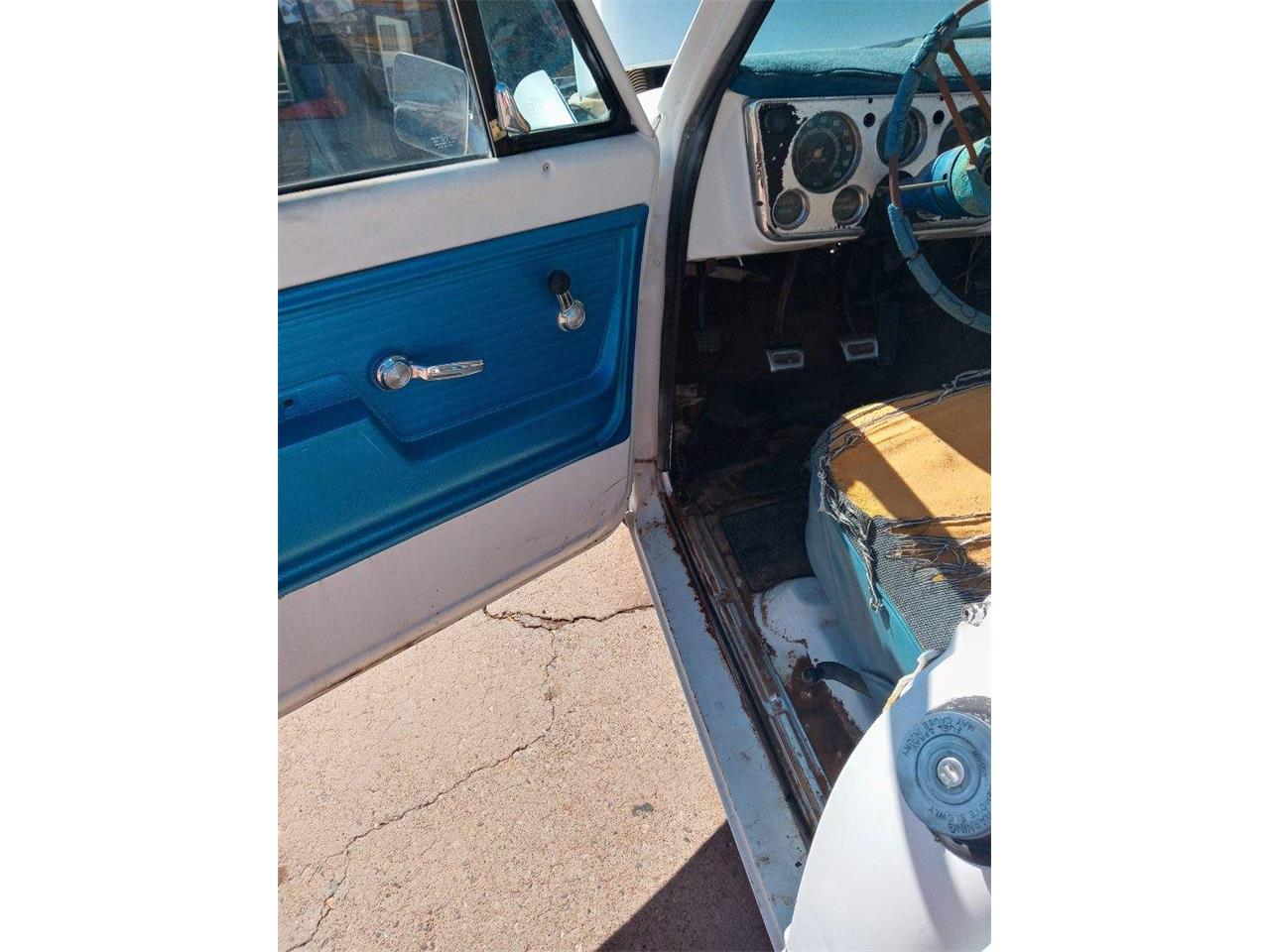 Chevrolet-C10-1972-White-BlueWhite-12