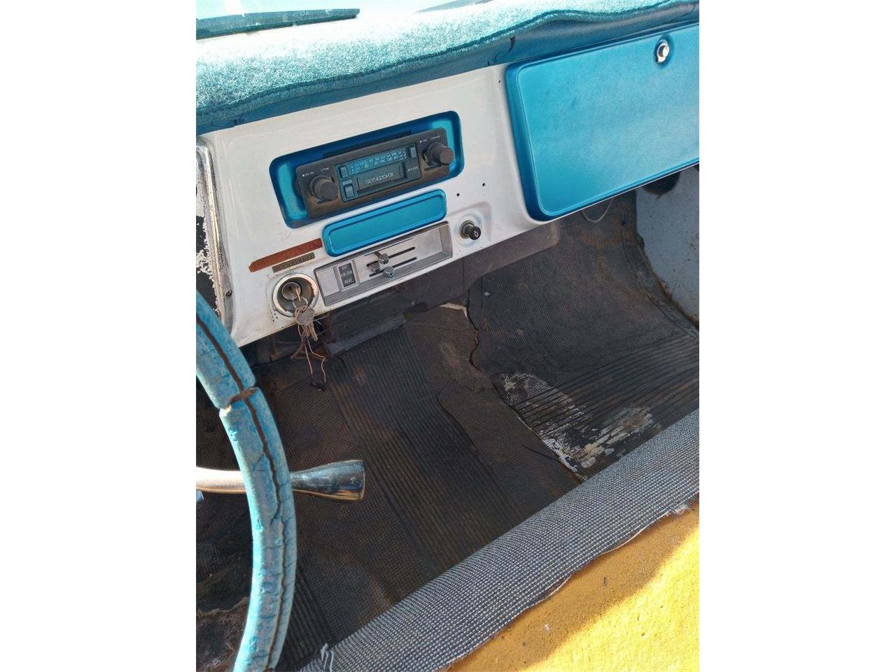 Chevrolet-C10-1972-White-BlueWhite-13