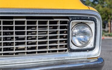 Chevrolet-C10-1972-White-and-Ochre-Black-and-gray-24